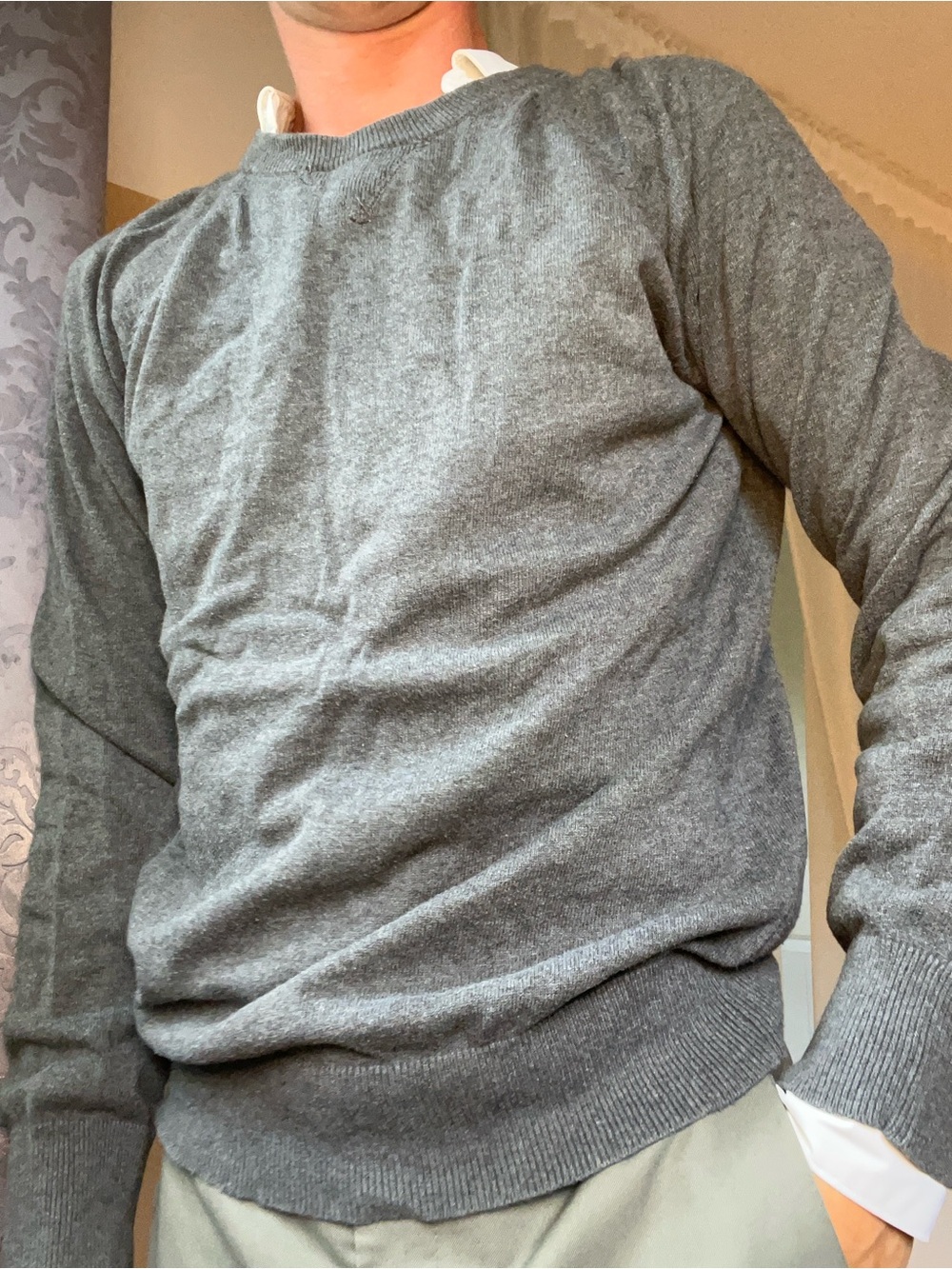 Tag Men's Gray Crewneck Sweater - Soft Lightweight Knit